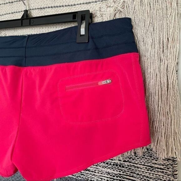 Oiselle Mac Roga Shorts Size 10 NWT - Picture 4 of 7